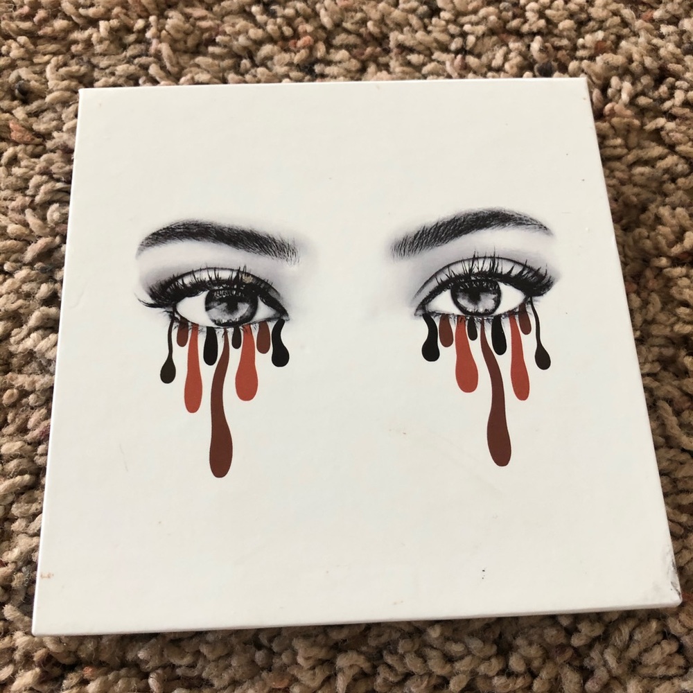 Kylie shadow pallet